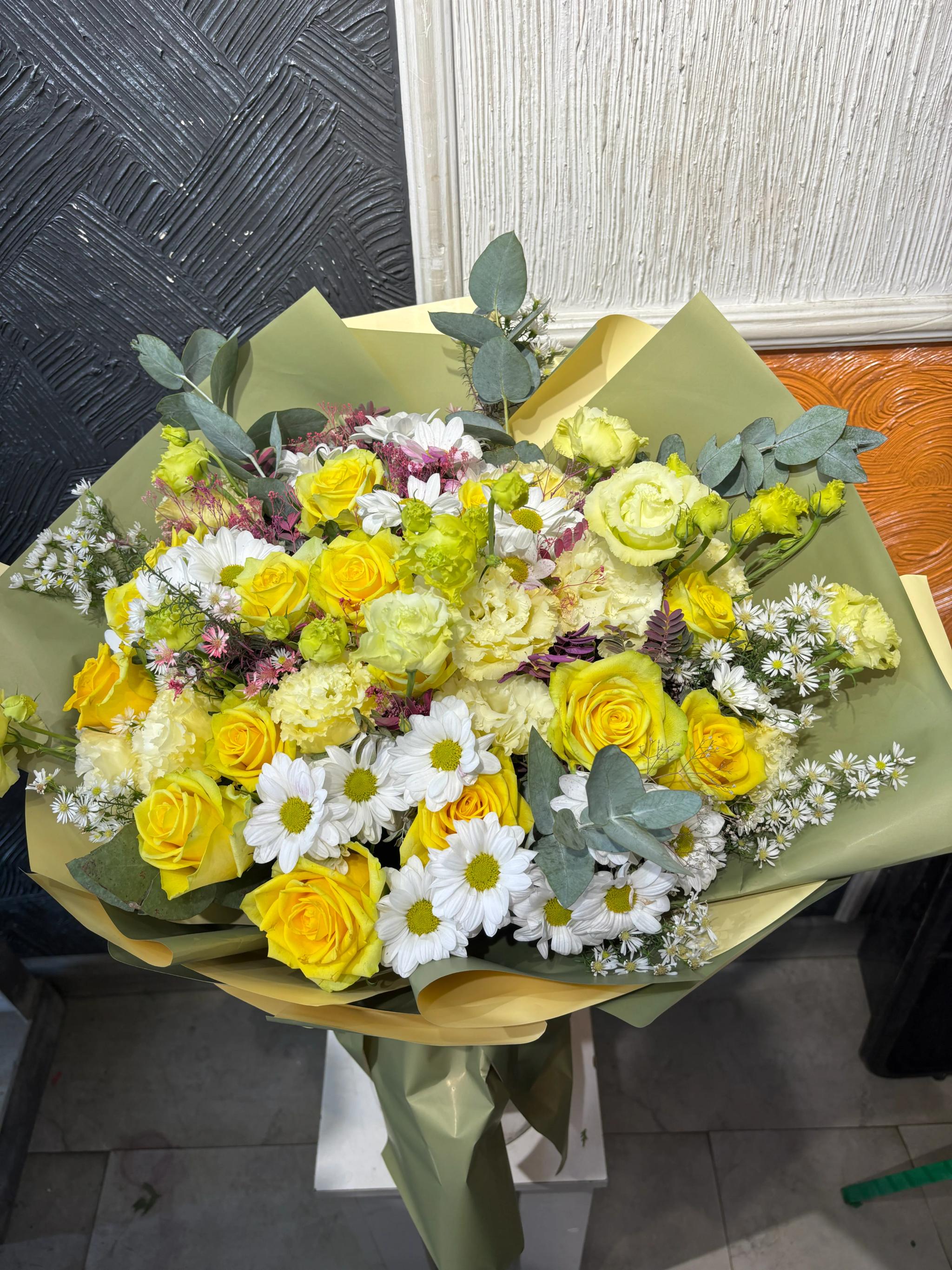 A luxurious bouquet | ծաղիկներ, ծաղկեպսակներ, բույսեր Երևան