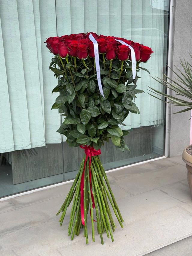 51 red roses | ծաղիկներ, ծաղկեպսակներ, բույսեր - առաքում Երևան