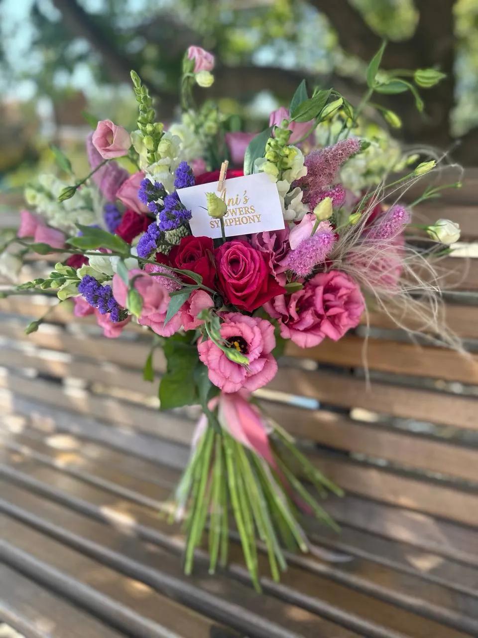 A colorful bunch | ծաղիկներ, ծաղկեպսակներ, բույսեր Երևան