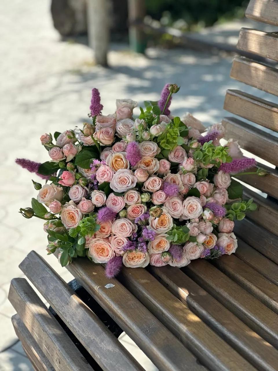 A gorgeous bunch | ծաղիկներ, ծաղկեպսակներ, բույսեր Երևան