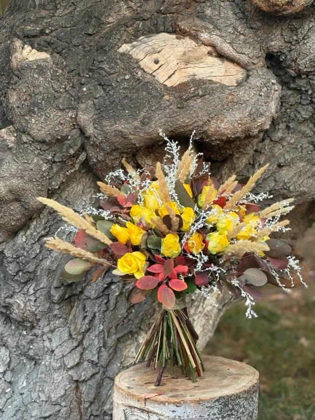 Bunch "Breath of Autumn" | ծաղիկներ, ծաղկեպսակներ, բույսեր - առաքում Երևան
