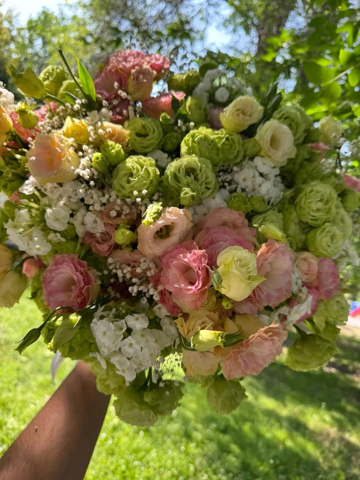 Bright lisianthus | ծաղիկներ, ծաղկեպսակներ, բույսեր Երևան Bright lisianthus | ծաղիկներ, ծաղկեպսակներ, բույսեր Երևան