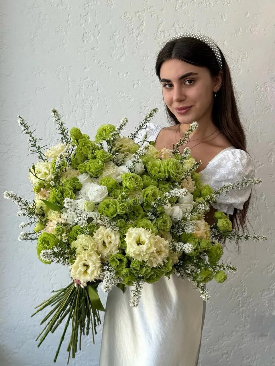 A bunch of elegant lisianthus | ծաղիկներ, ծաղկեպսակներ, բույսեր Երևան A bunch of elegant lisianthus | ծաղիկներ, ծաղկեպսակներ, բույսեր Երևան