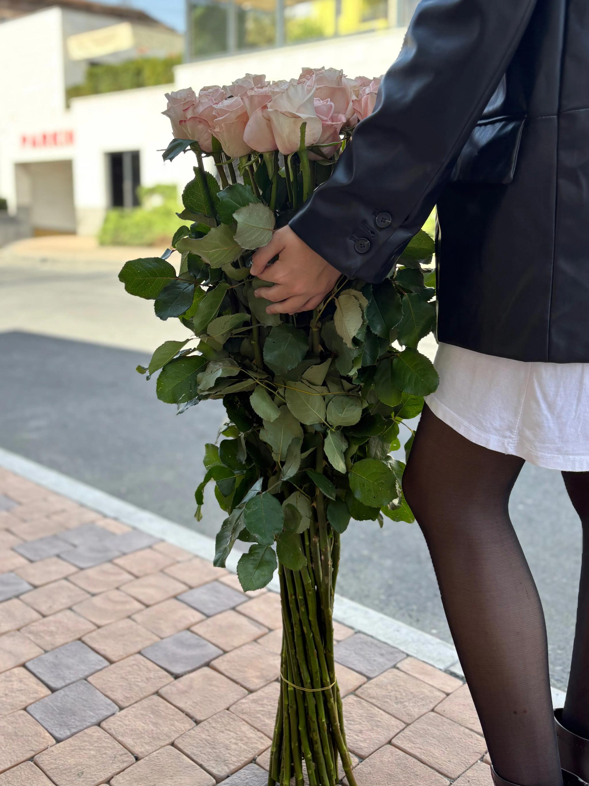 Bunch of pink roses | ծաղիկներ, ծաղկեպսակներ, բույսեր Երևան Bunch of pink roses | ծաղիկներ, ծաղկեպսակներ, բույսեր Երևան
